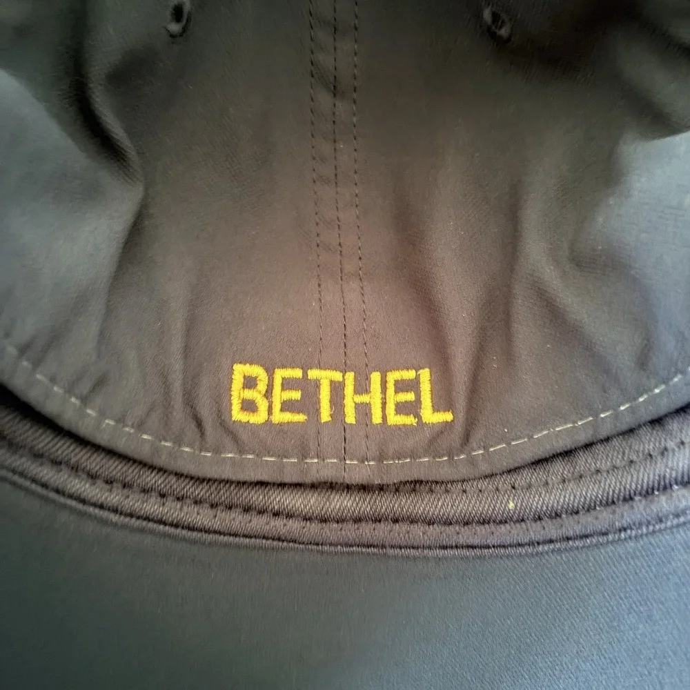 NIKE Bethel University HAT Yellow/Blue dri-fit Adjustable‎ OSFM Adult Legacy91